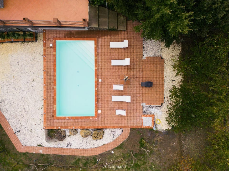 Property building, Day, Bird's eye view, Pool view, Swimming pool, Swimming pool, sunbed