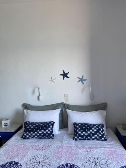 Cavos Studio by the sea (North) House in Paros, Greece