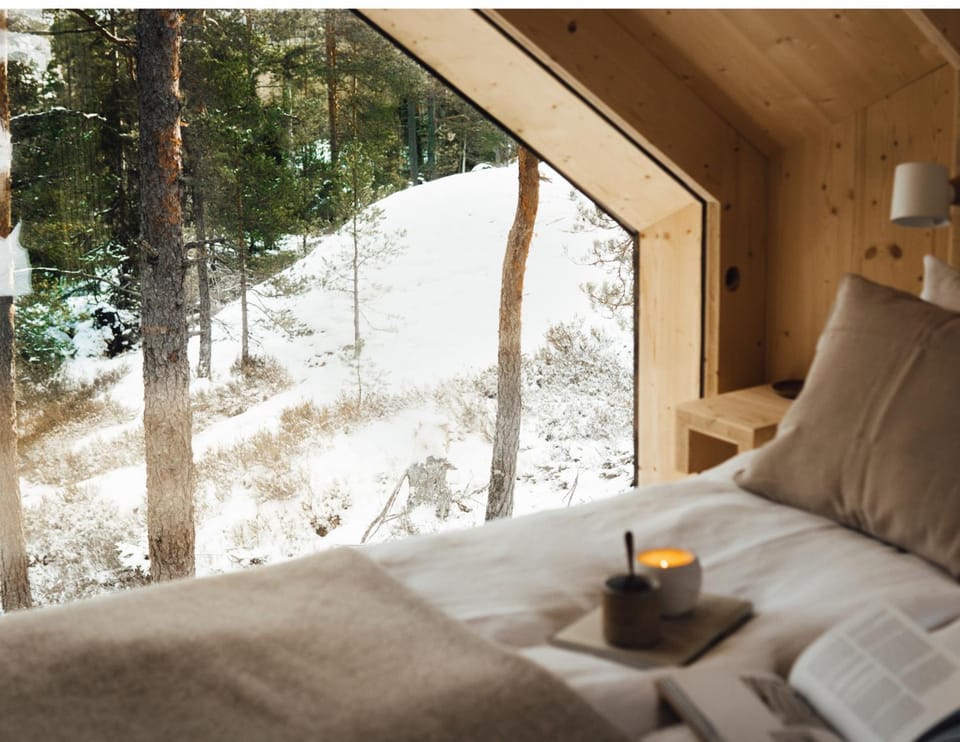 Natural landscape, Winter, Bedroom, Mountain view