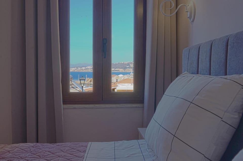 Bed, Photo of the whole room, Bedroom, Sea view