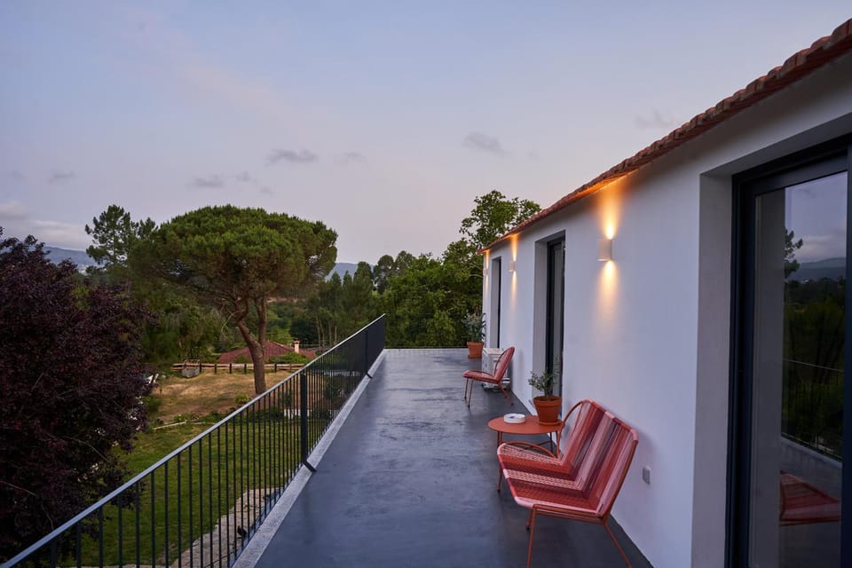 Épicos Farm Houses With Pool & Donkeys House in Viana do Castelo District