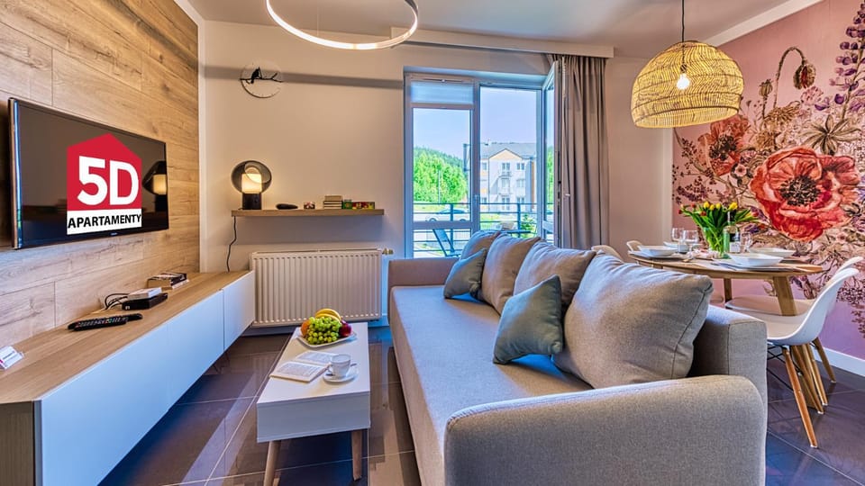 Communal lounge/ TV room, TV and multimedia, Living room, Seating area