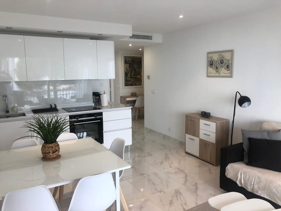 Kitchen or kitchenette, Living room, Dining area, dishwasher, oven, stove