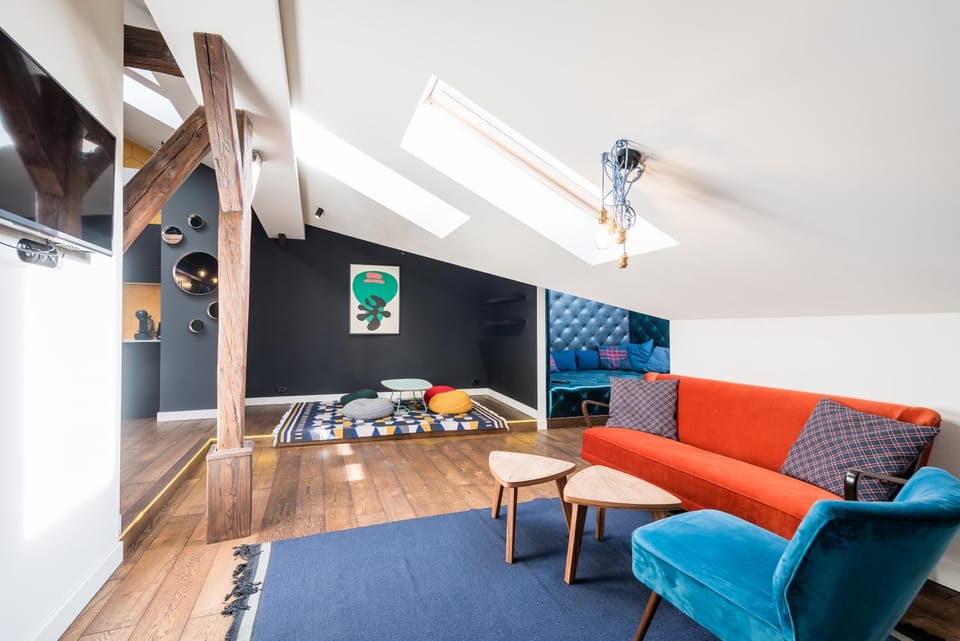 Living room, Seating area