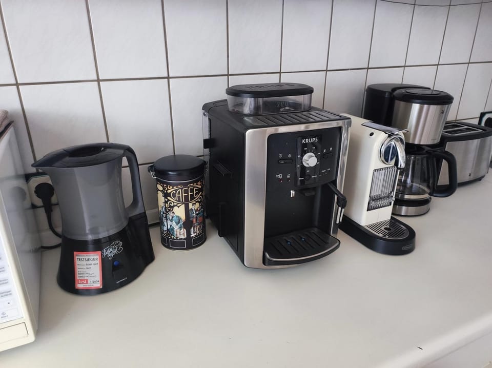 Coffee/tea facilities, Kitchen or kitchenette, toaster