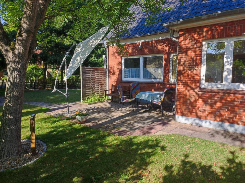 Property building, Garden, Balcony/Terrace, Balcony/Terrace, Garden view