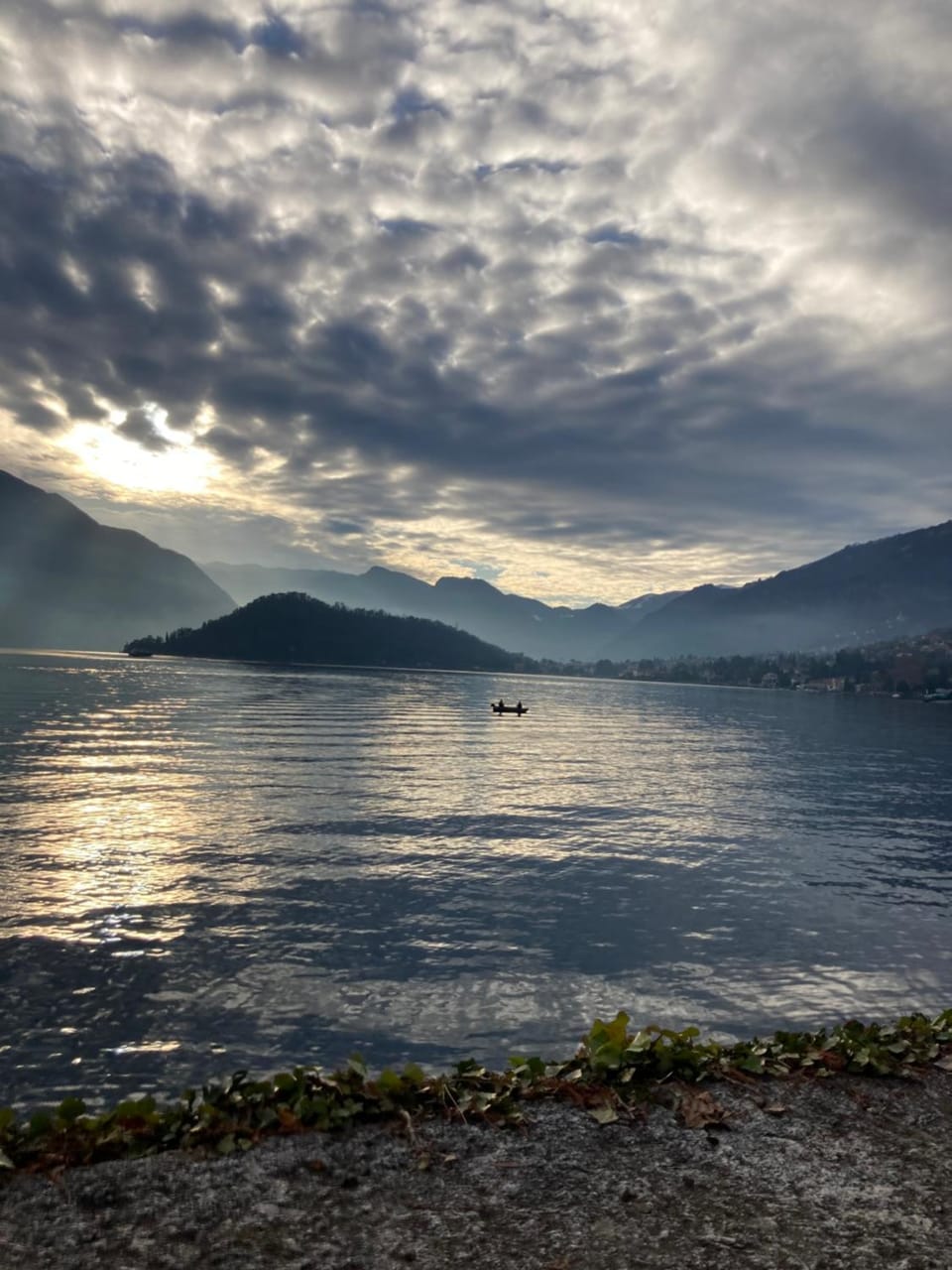 Nearby landmark, Natural landscape, Beach, Lake view, Mountain view
