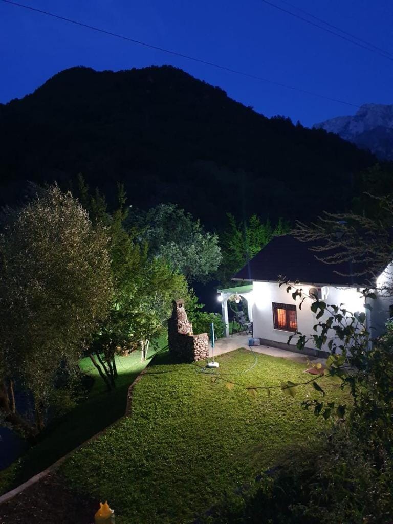 Villa on the lake near Mostar Villa in Federation of Bosnia and Herzegovina