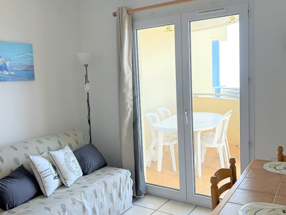 Appartement bord de mer avec balcon, parking et commodités - FR-1-652-17 Apartment in Saint-Jean-de-Monts