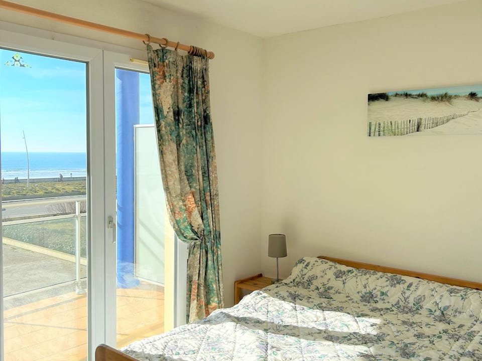 Appartement bord de mer avec balcon, parking et commodités - FR-1-652-17 Apartment in Saint-Jean-de-Monts