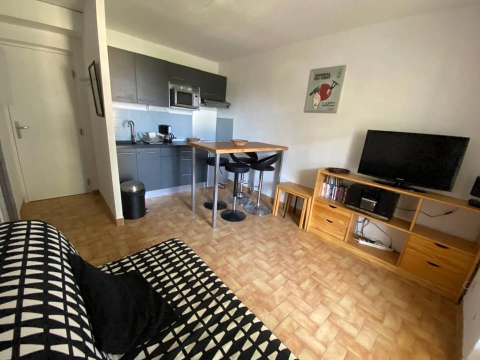 Appartement pour 4 pers, proche plage, parking, terrasse, commerces à proximité - FR-1-81-559 Apartment in Leucate