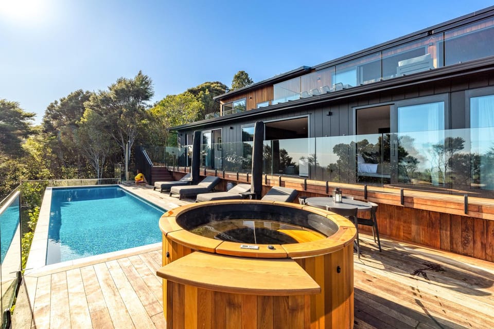 Property building, Swimming pool