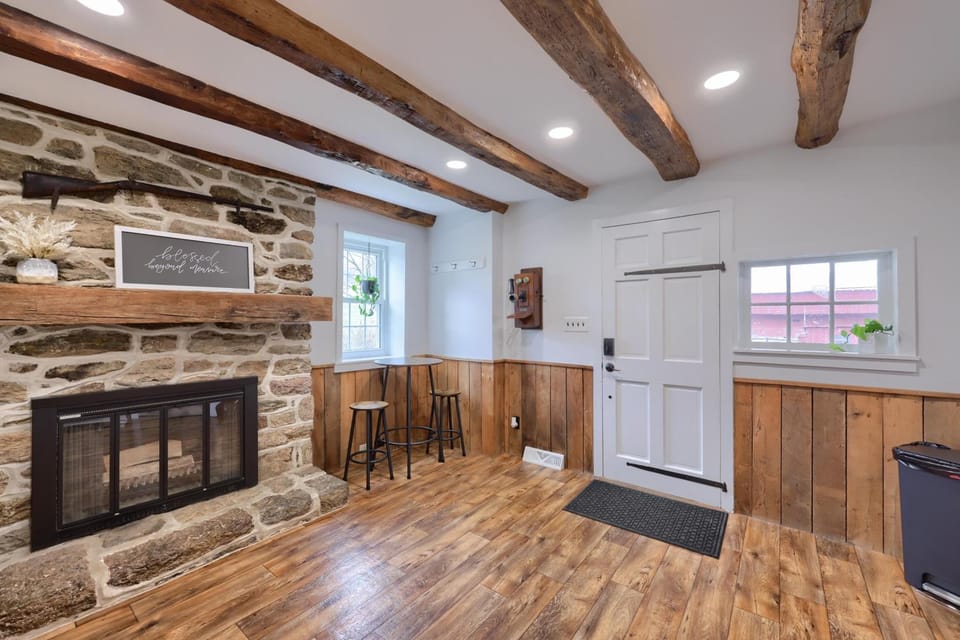 Peaceful Hollow House in Maryland
