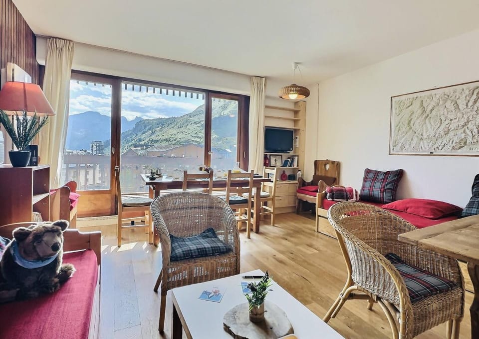 Le Chalet De La Tour - Appartement 2 pièces 6 personnes à Tignes proche des commerces, des pistes et de l'office de toursime dans le quartier des Almes MAE-1692 Apartment in Tignes