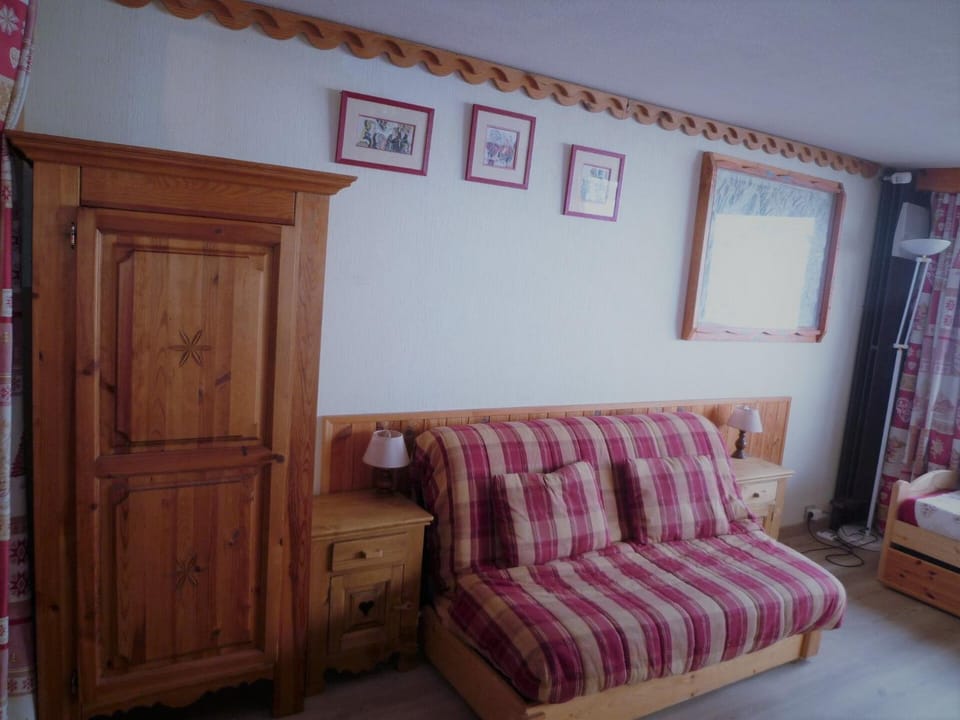 Résidence Le Palafour - Studio 5 personnes à Tignes au pied des pistes, des commerces, de l'ESF et de l'office du tourisme dans le quartier du lac. App MAE-2052 Apartment in Tignes
