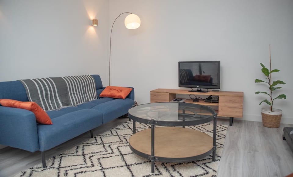 Communal lounge/ TV room, Living room