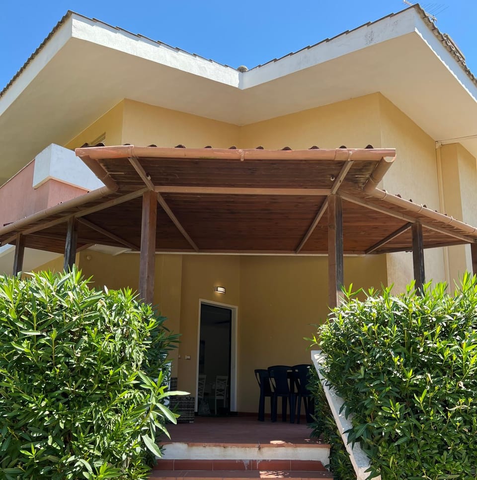 Property building, Balcony/Terrace