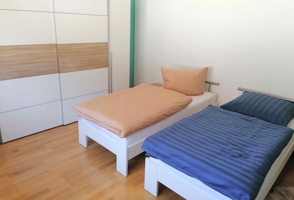 Bed, Photo of the whole room, Bedroom, wardrobe