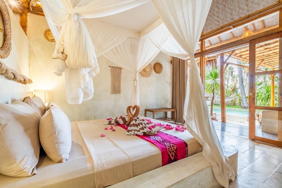 Bed, View (from property/room), Bedroom, towels