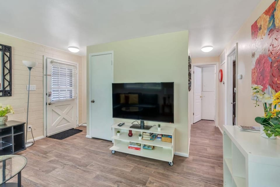 Quiet 1 bedroom Near U of U, Hospital, Downtown House in Salt Lake City