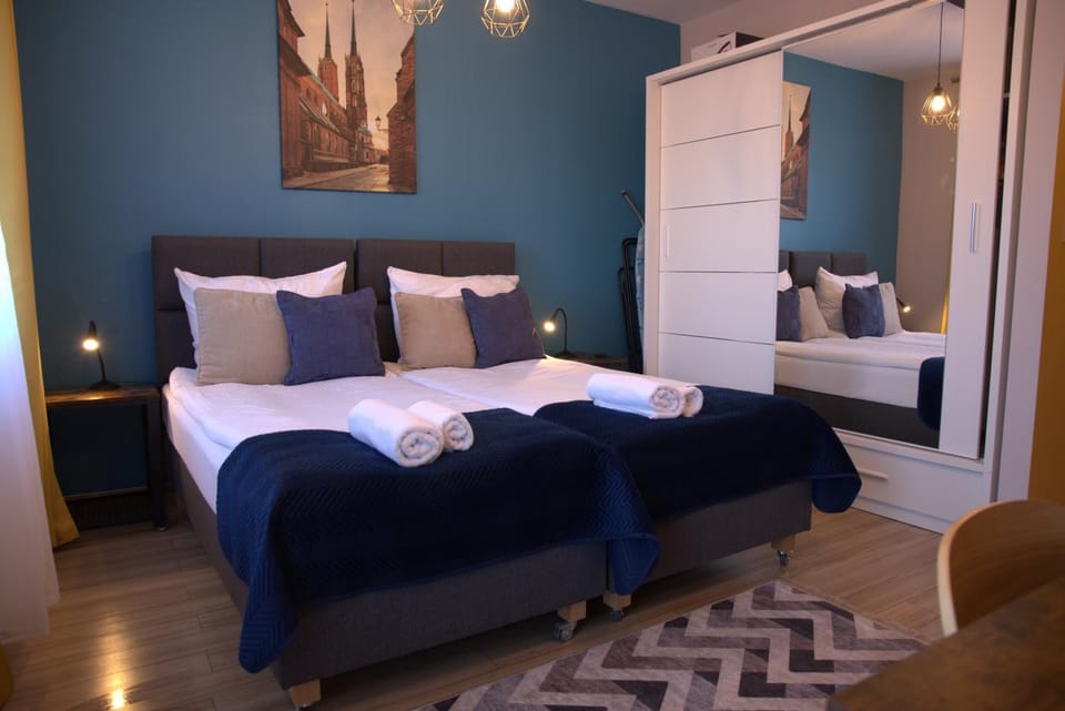 Bed, Photo of the whole room, Bedroom, towels, wardrobe