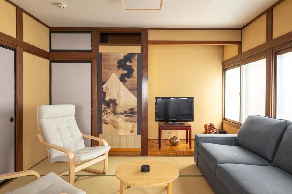 TV and multimedia, Living room, Seating area