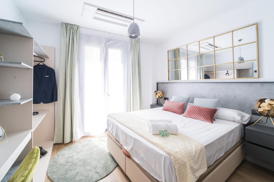 Bed, Bedroom, towels, wardrobe, air conditioner