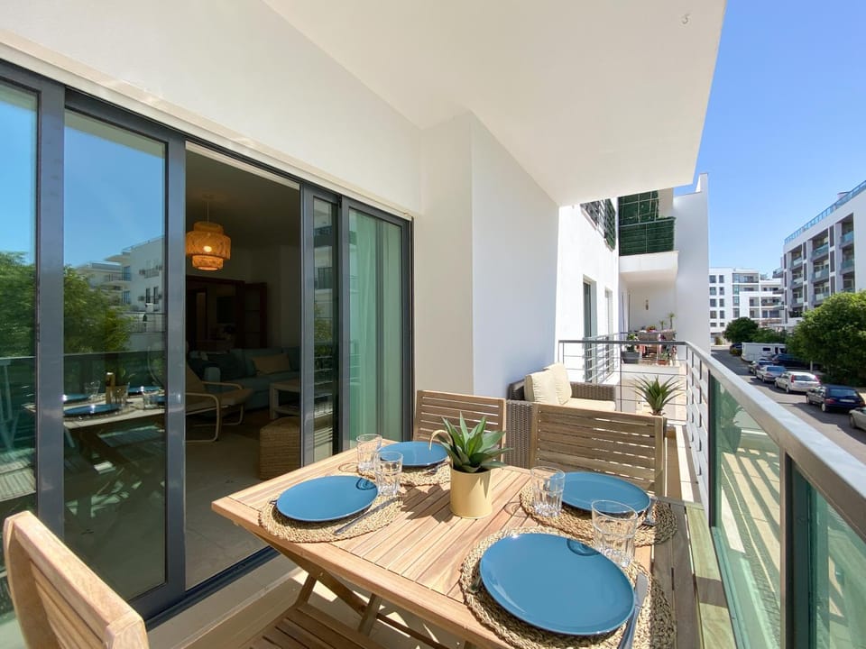 Balcony/Terrace, Dining area