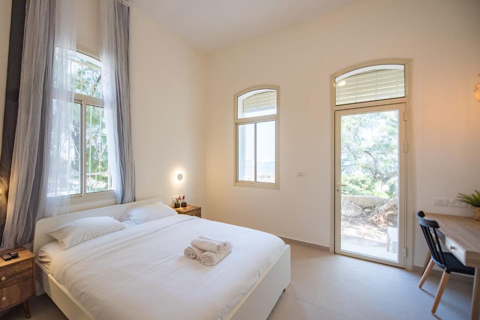 Bed, View (from property/room), Bedroom