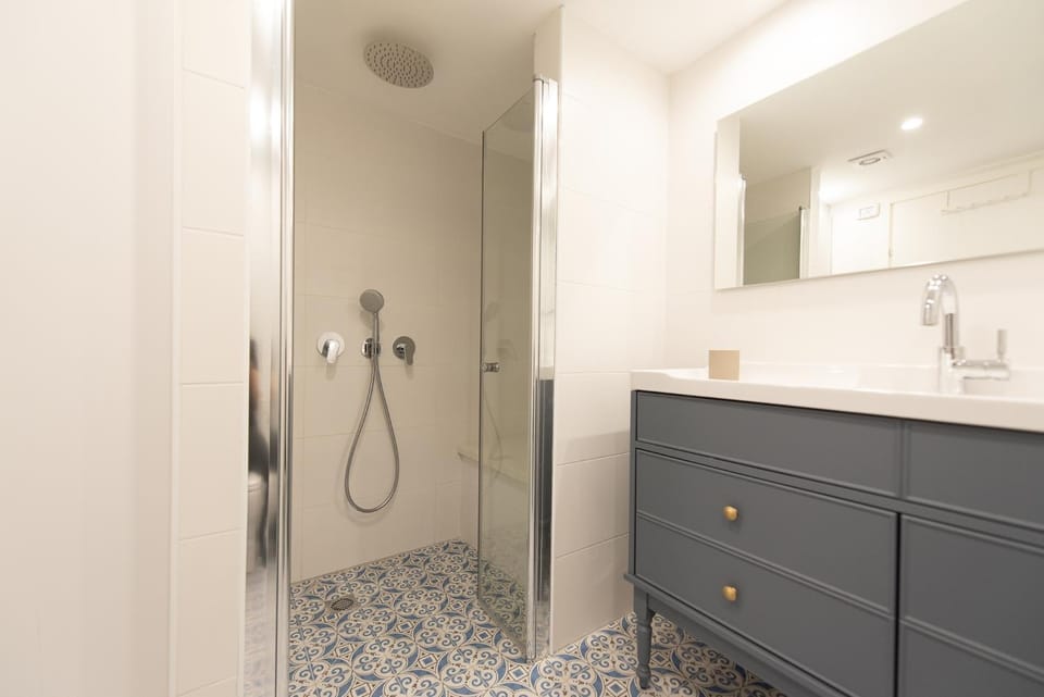 Shower, Bathroom
