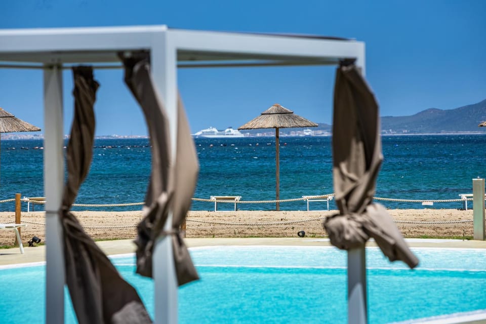 Sea view, Swimming pool