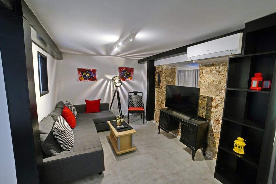 TV and multimedia, Living room, Seating area