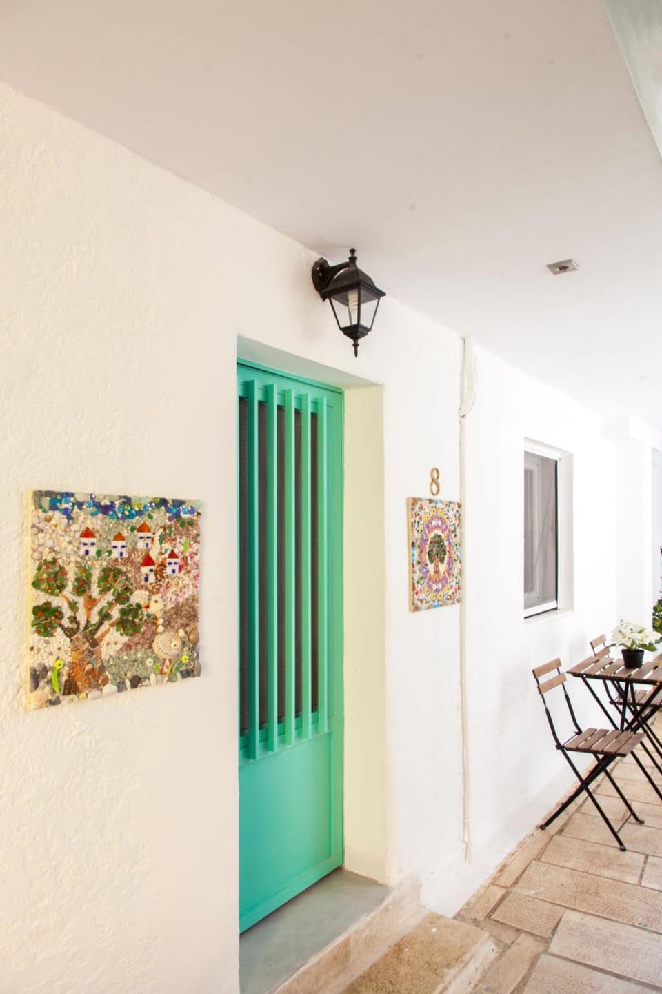Facade/entrance