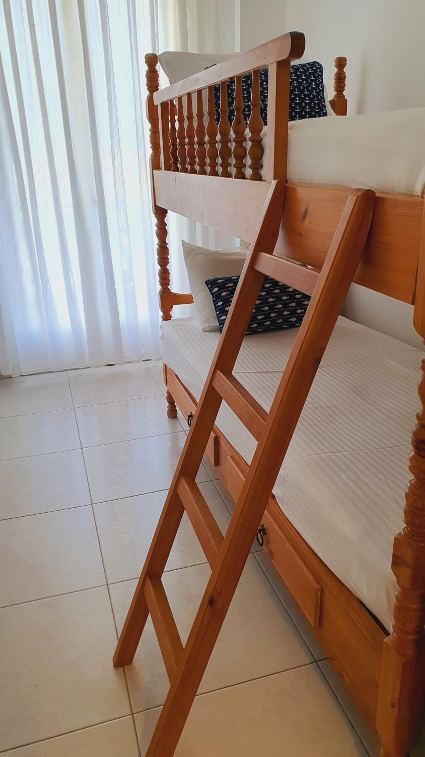 bunk bed