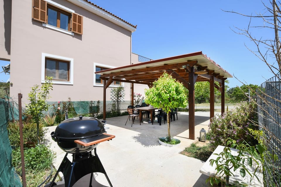 BBQ facilities, Garden