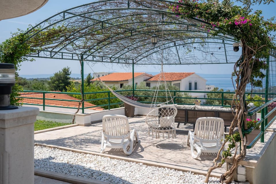 Balcony/Terrace, Seating area, Sea view