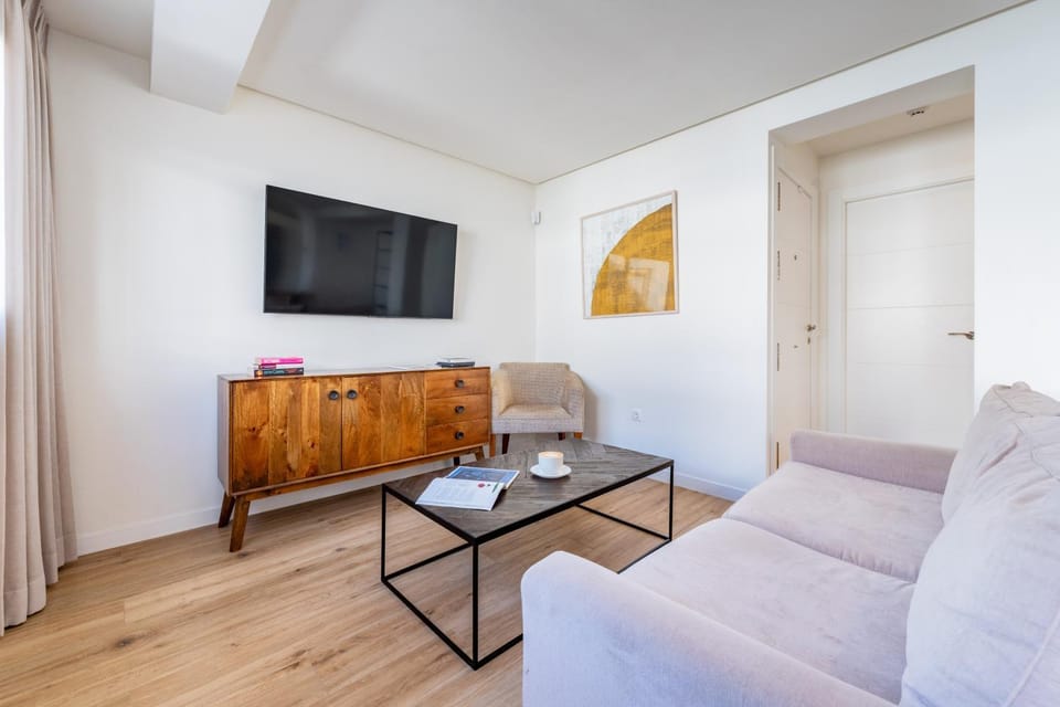 TV and multimedia, Living room, Dining area