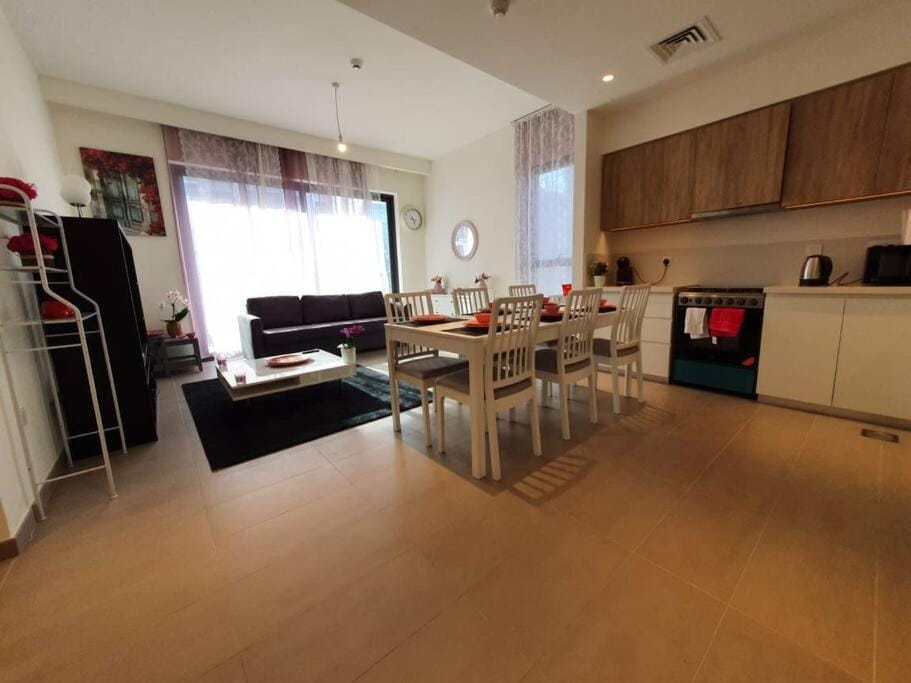 2 Bedroom Apartment Available For Short Term Stay Apartment in Dubai