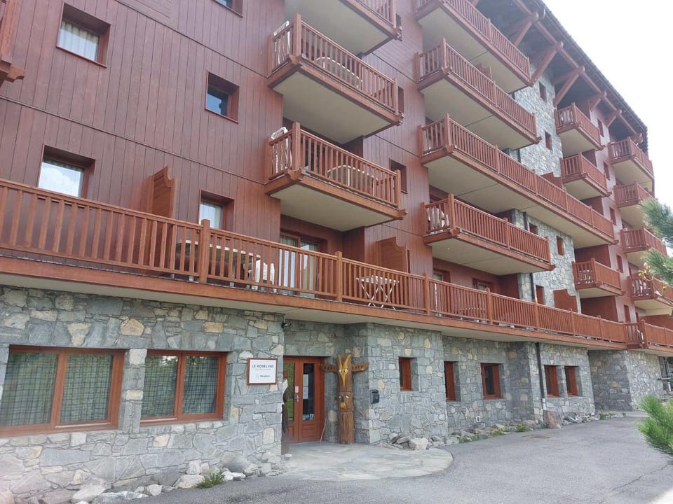 Résidence Roselend - Grand 4 pièces offrant de belles surfaces situé dans une résidence au village du chantel ,proche des pistes et avec piscine MAE-9204 Apartment in Landry