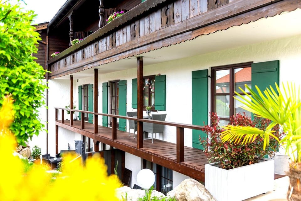 Ferienwohnung "Königssuite" - Mit Hotelfrühstück, Sauna, fast direkt am See Apartment in Schliersee