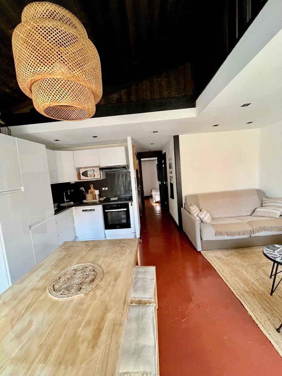 Kitchen or kitchenette, Living room