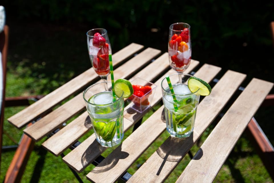 Large luxury beach appartment with hot tube Apartment in Podstrana