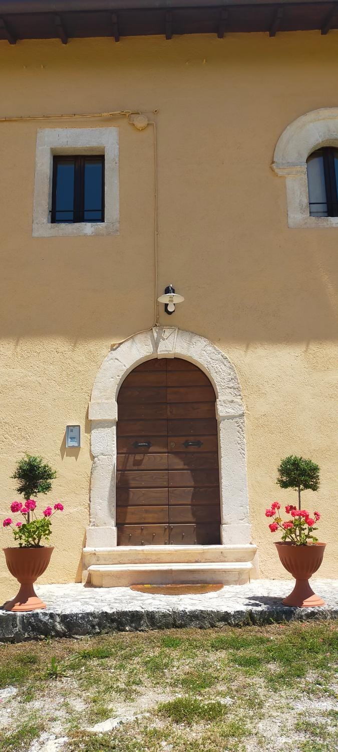 Property building, Facade/entrance, Day