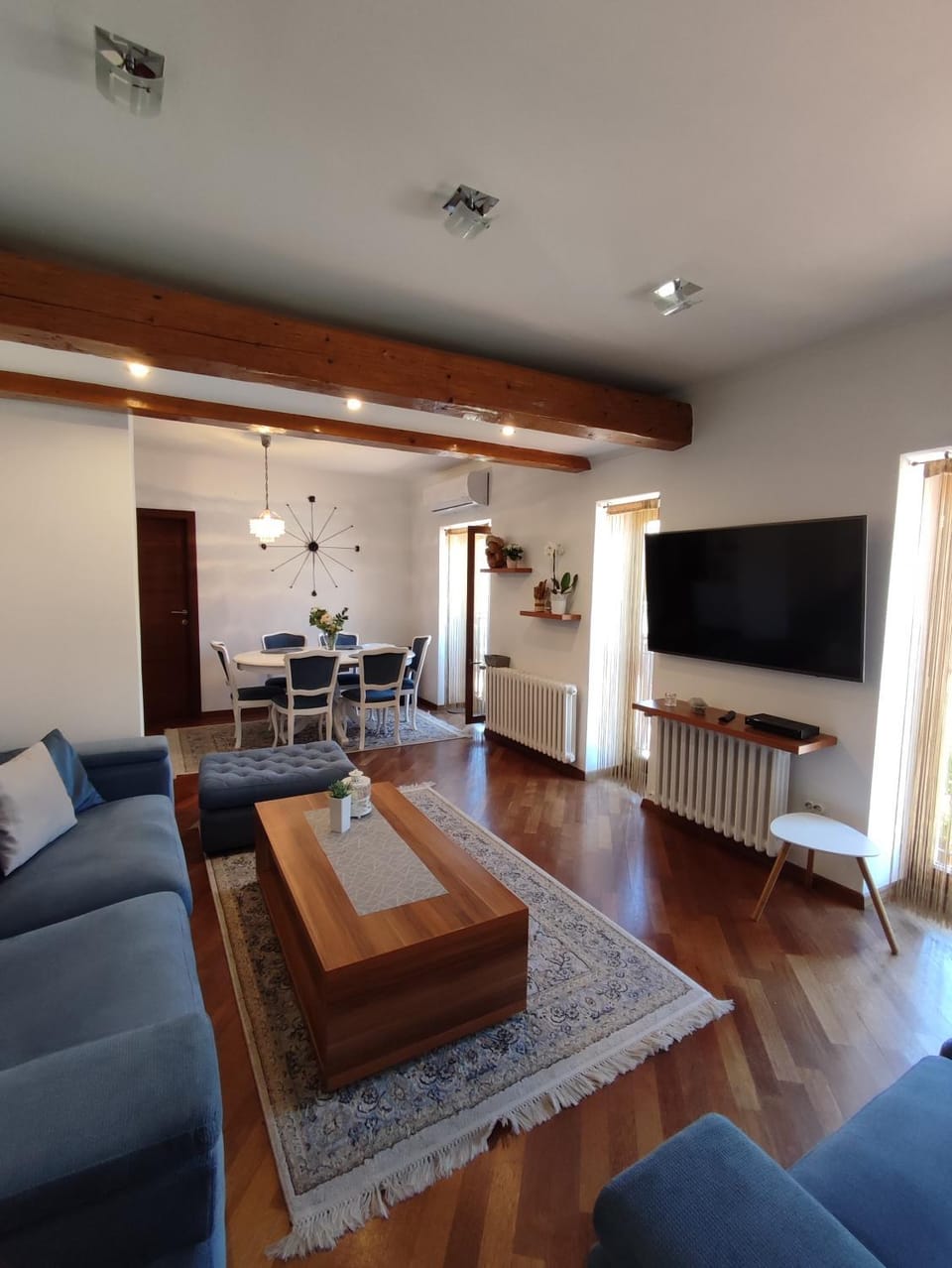 Communal lounge/ TV room, Living room, locker