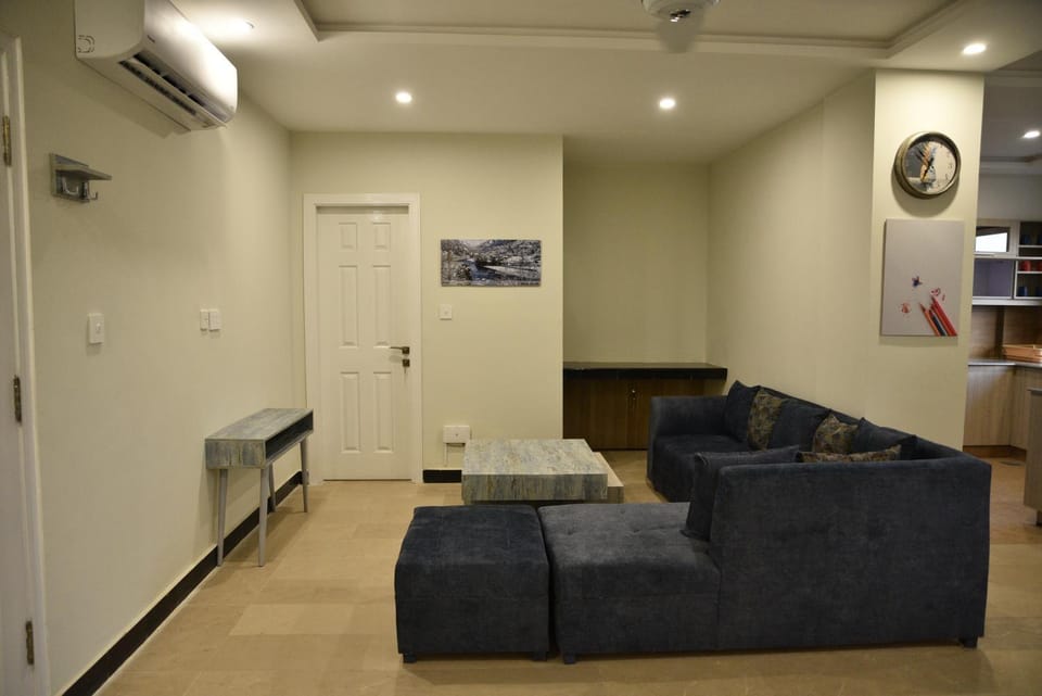 Living room, Seating area, air conditioner