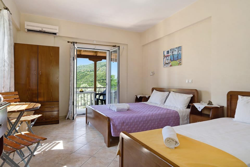 Property building, Living room, Bedroom