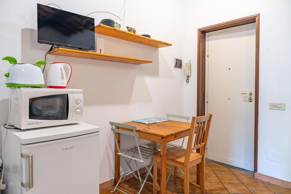 Baccina 88 House in Rome