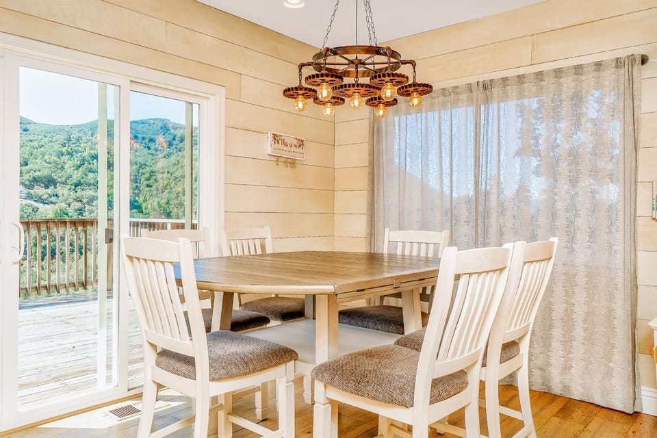 Hilltop Heaven House in Atascadero