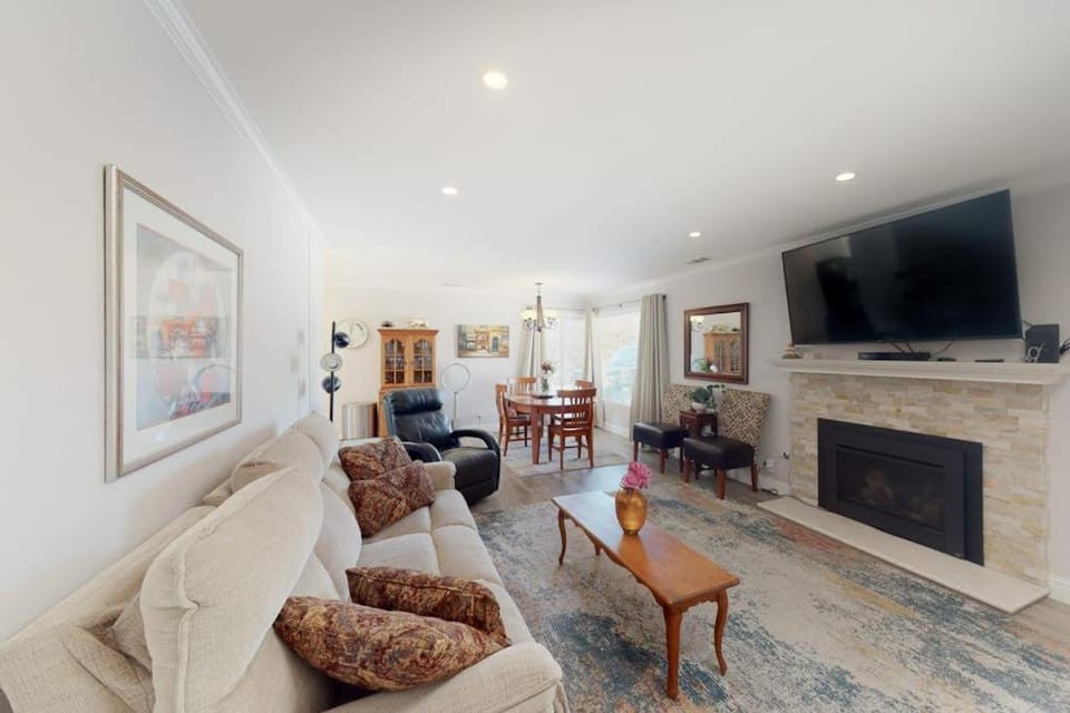 Portola Oasis - Permit DRO-STR-18 House in Del Rey Oaks