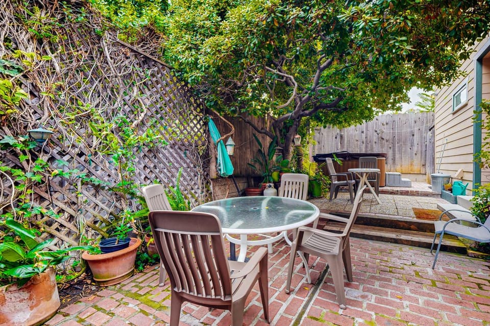 Highland Park Haven House in Eagle Rock